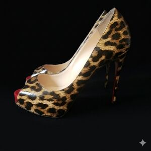 Christian Louboutin Very Prive Patent Leather Leopard Print Heel Size 37.5